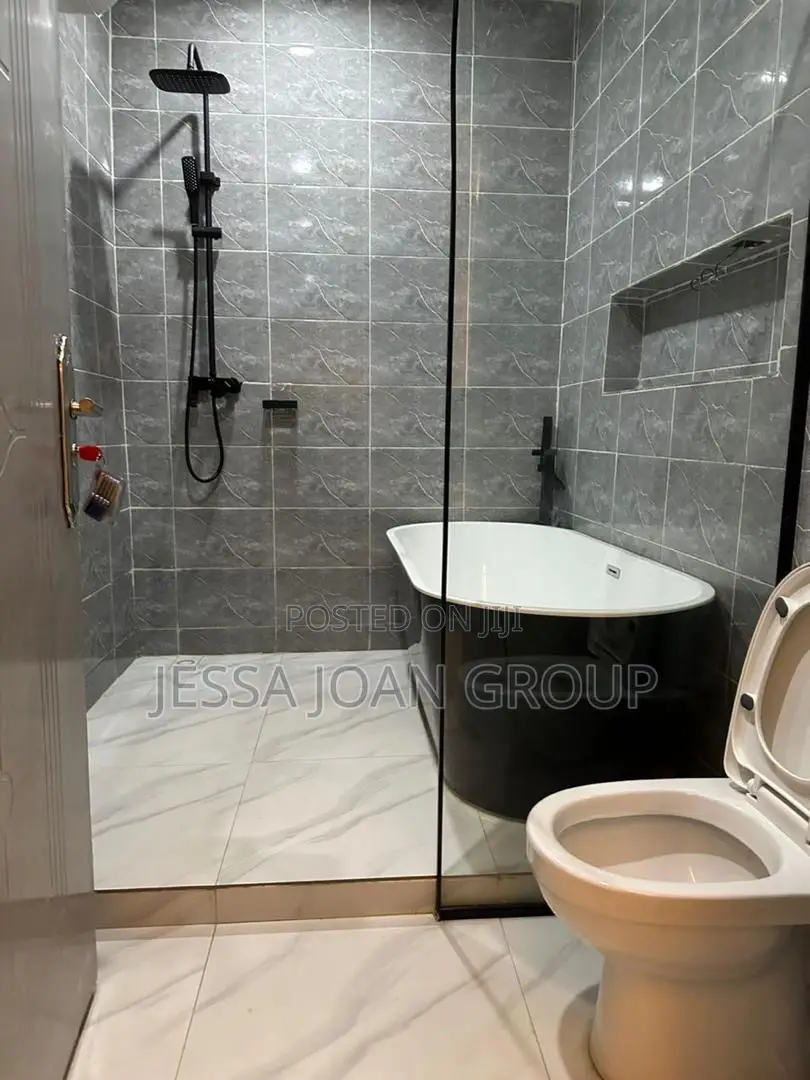 Furnished 5bdrm House in Wuse 2 for rent