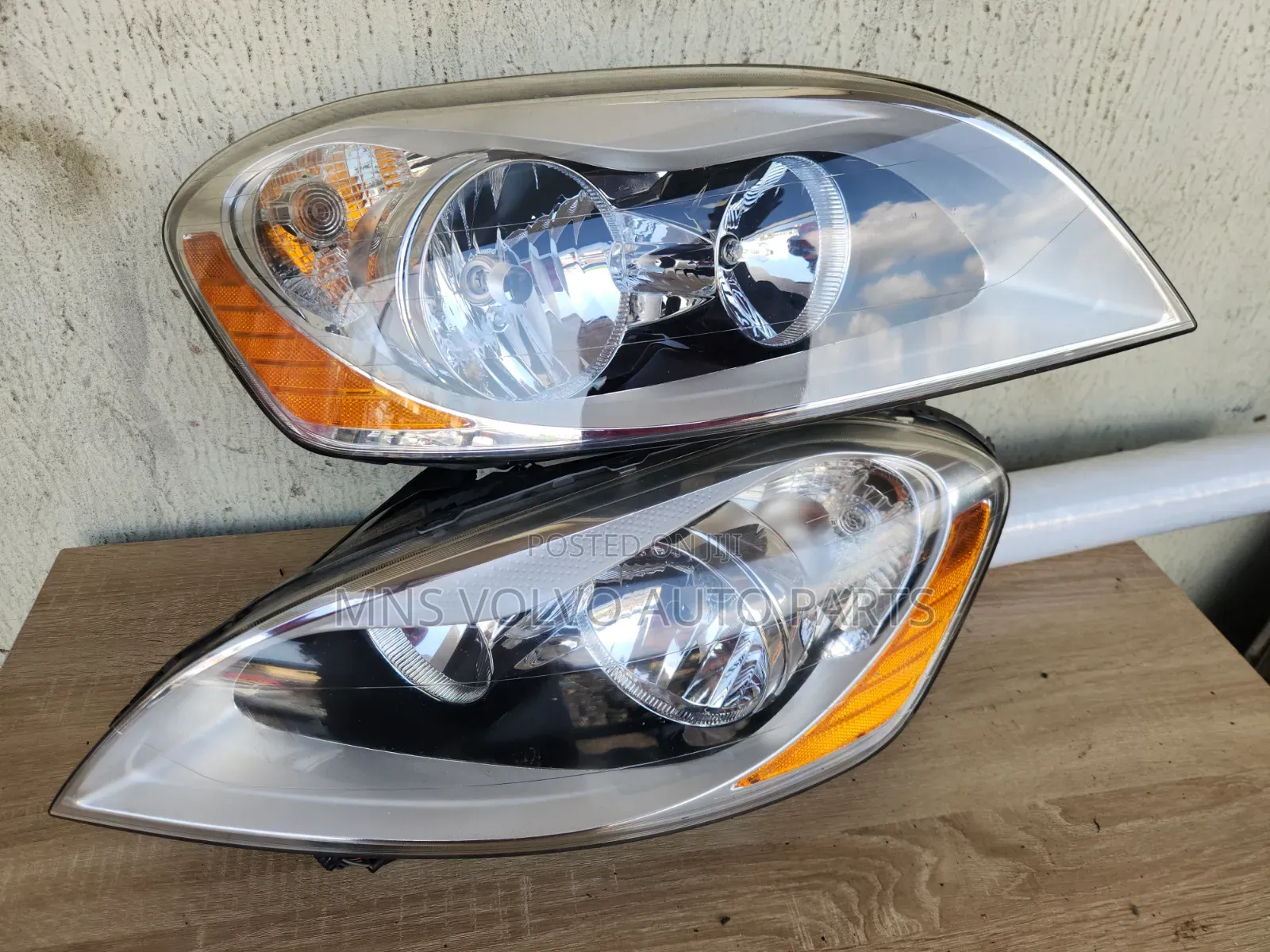 2010-2013 Xc60 Headlight Non Charger