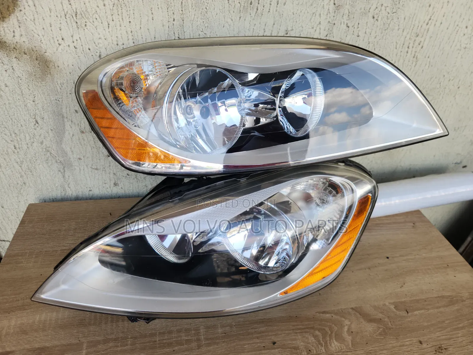 2010-2013 Xc60 Headlight Non Charger