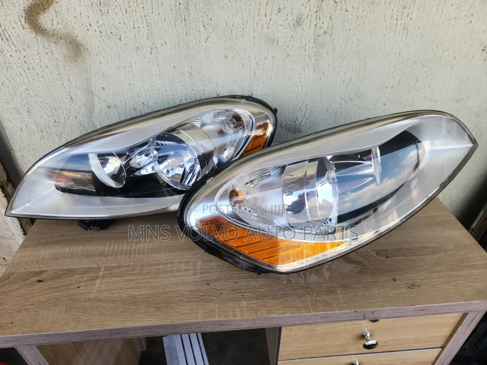 2010-2013 Xc60 Headlight Non Charger