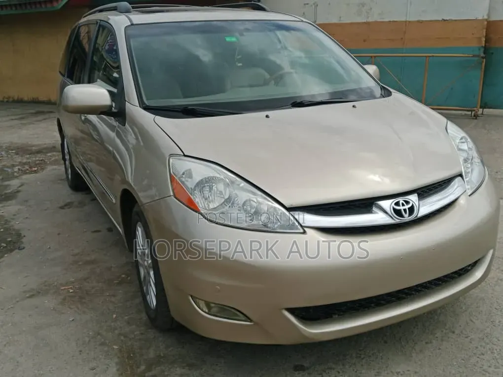 Toyota Sienna XLE Limited 2008 Gold