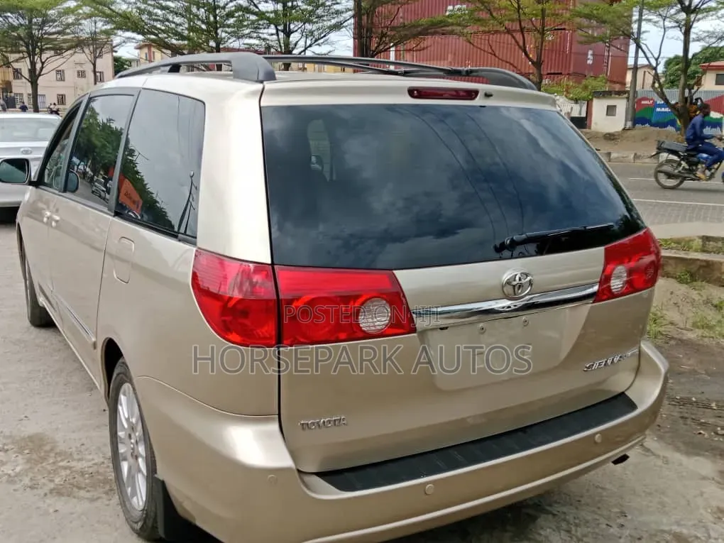 Toyota Sienna XLE Limited 2008 Gold