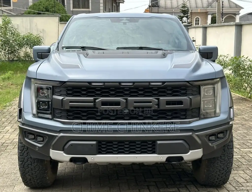 Ford F-150 Lightning XLT SuperCrew 4WD SB 2023 Blue