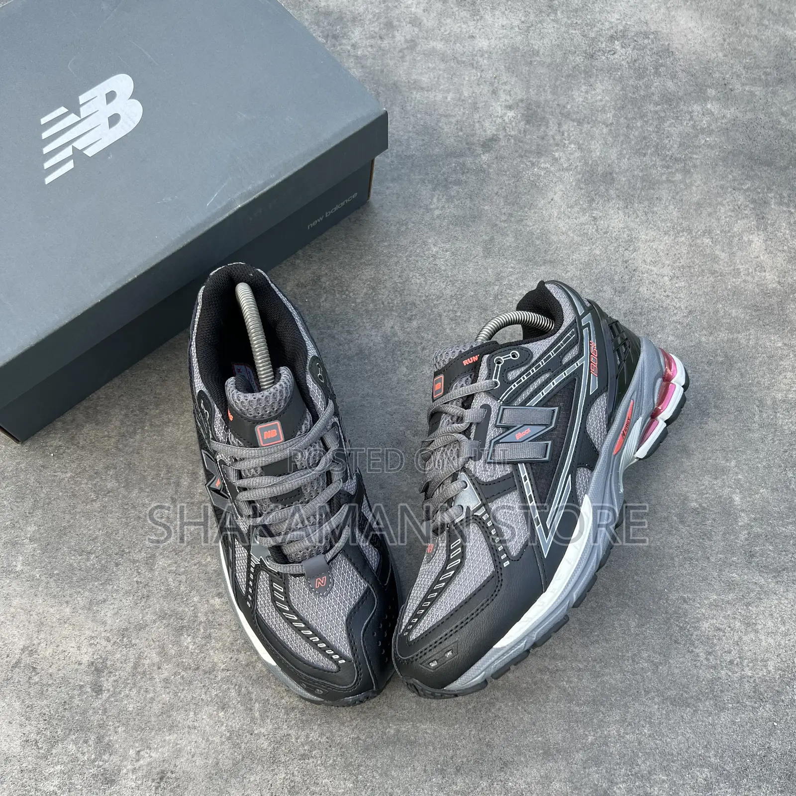 New Balance 1906 Black Castle Rock Team Red