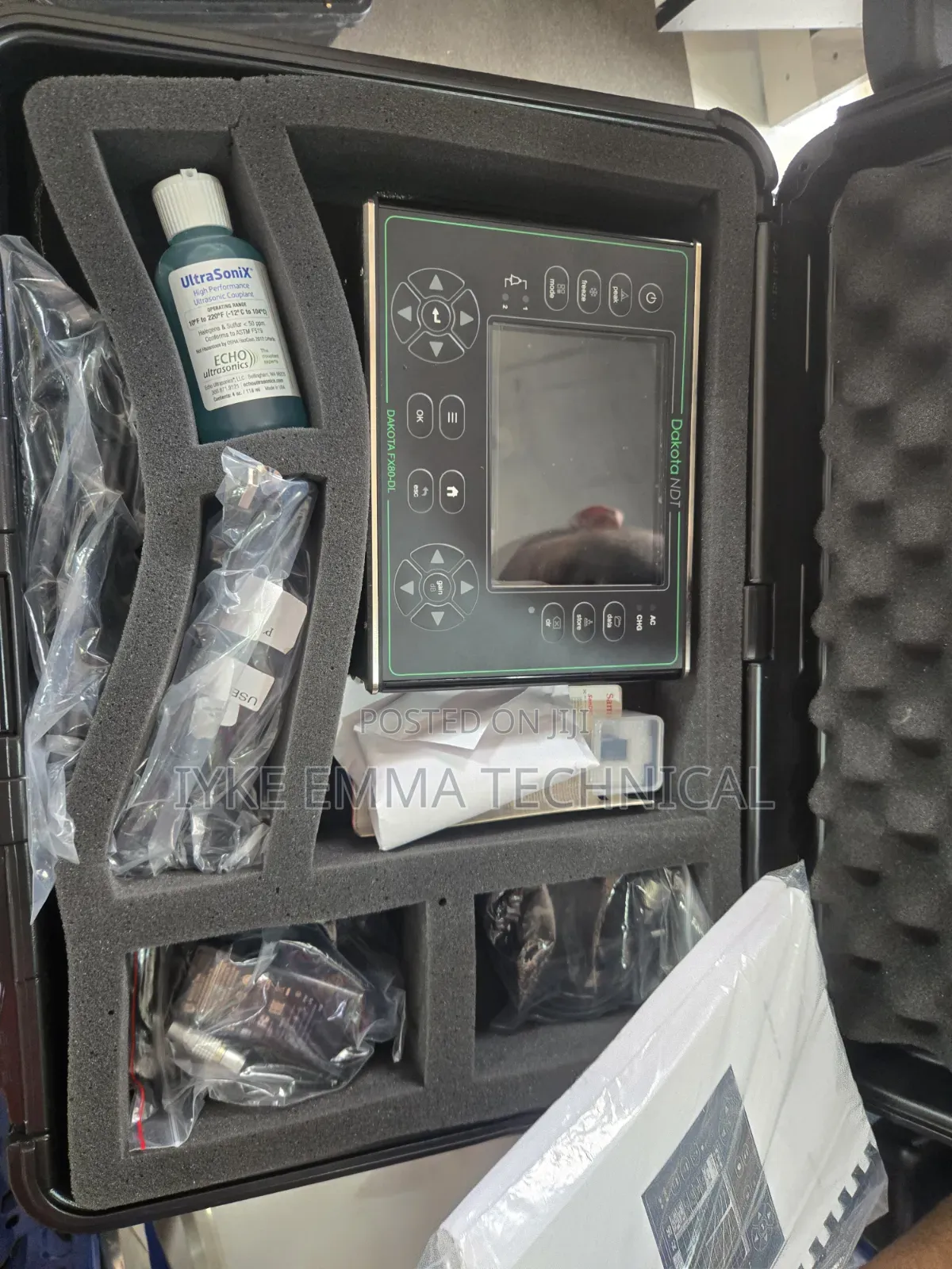 Dakota NDT Fx80-Dl Ultrasonic Flaw Detector and Thickness Gauge