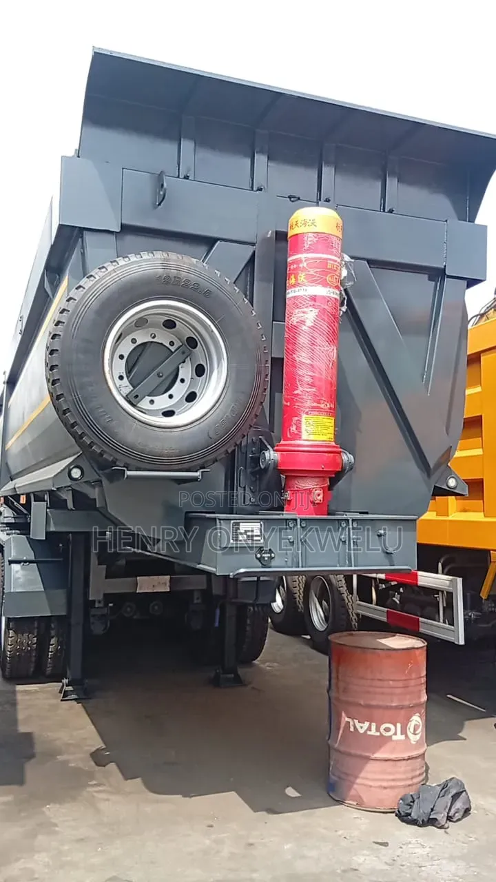 Brand New Tipping Bucket