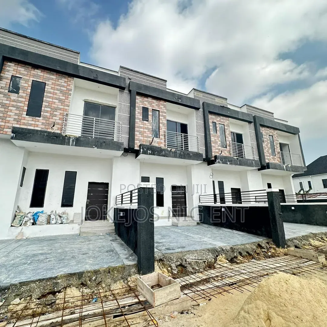 2bdrm Townhouse/Terrace in Lbs Lagos Business, Olokonla for sale