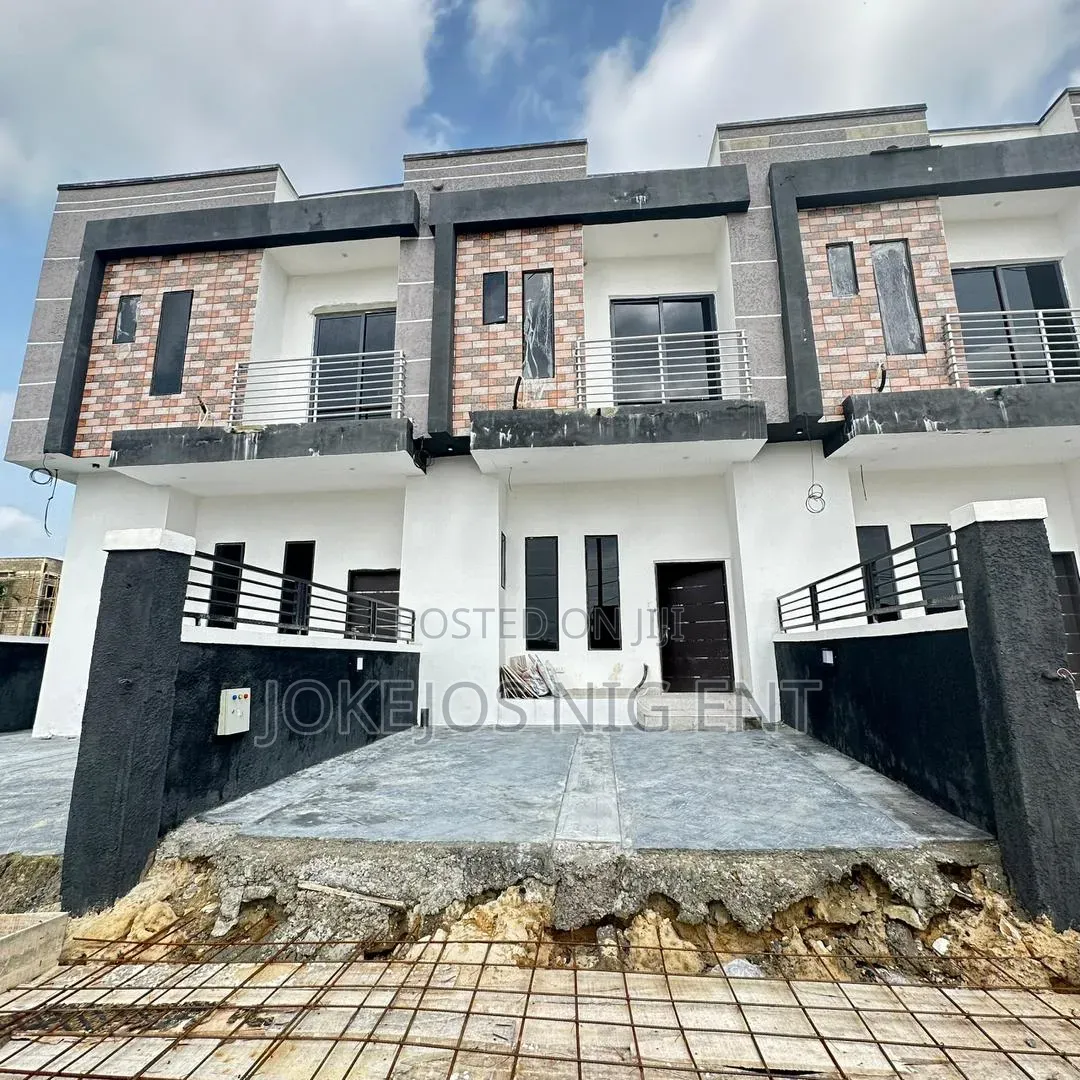 2bdrm Townhouse/Terrace in Lbs Lagos Business, Olokonla for sale
