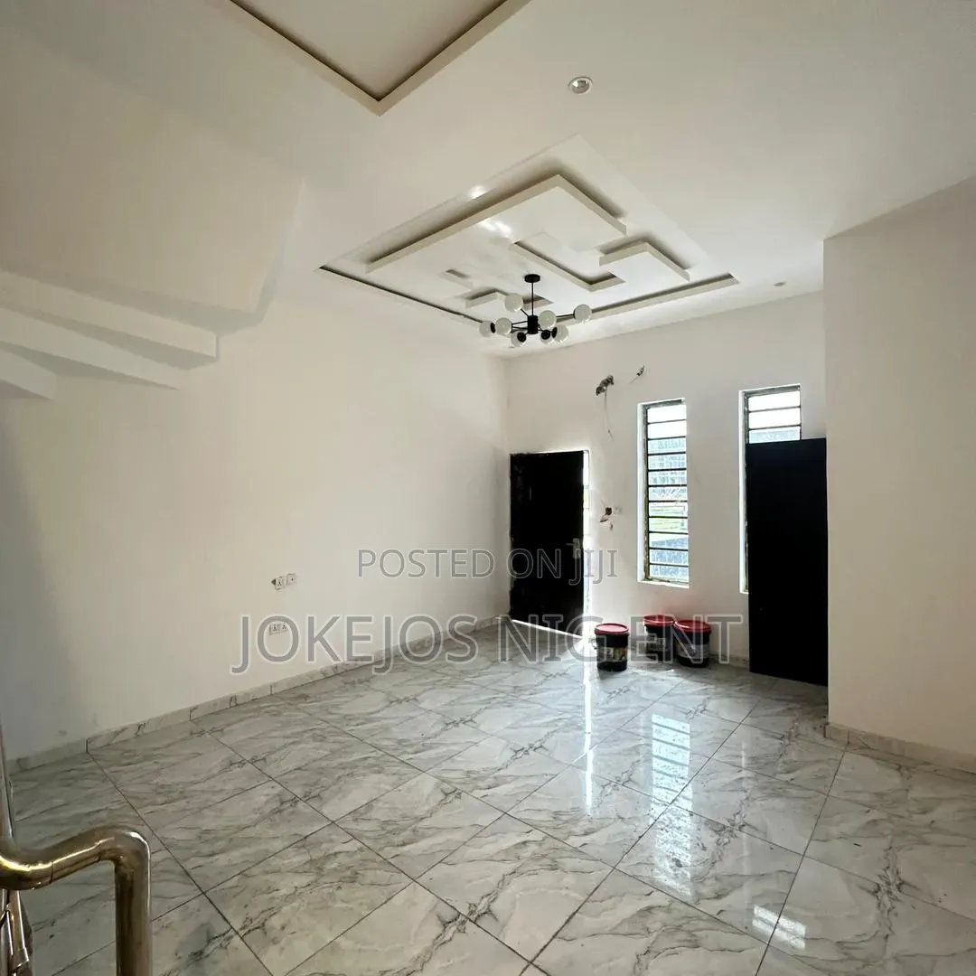 2bdrm Townhouse/Terrace in Lbs Lagos Business, Olokonla for sale