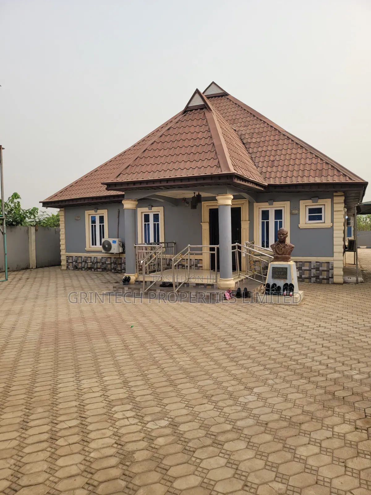 4bdrm Bungalow in Ita Sanni for rent