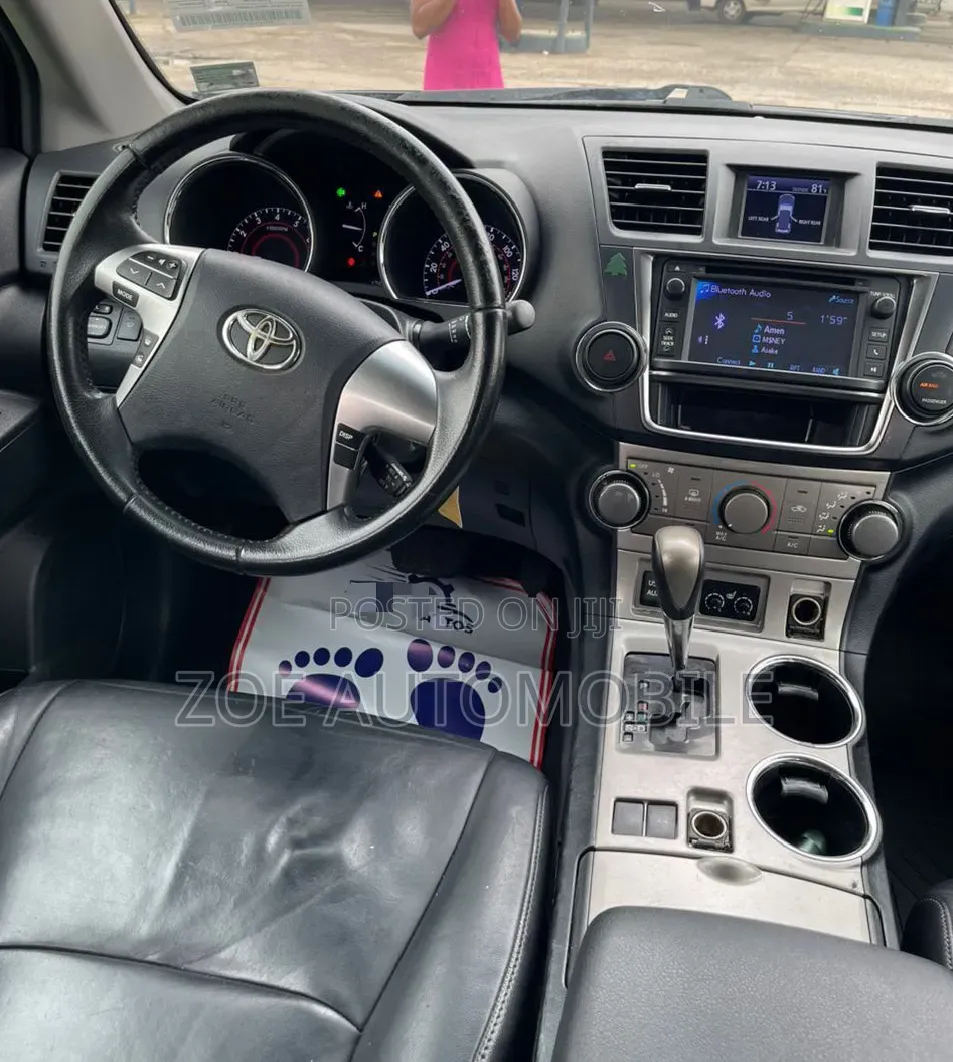 Toyota Highlander Limited 3.5l 4WD 2013 Blue