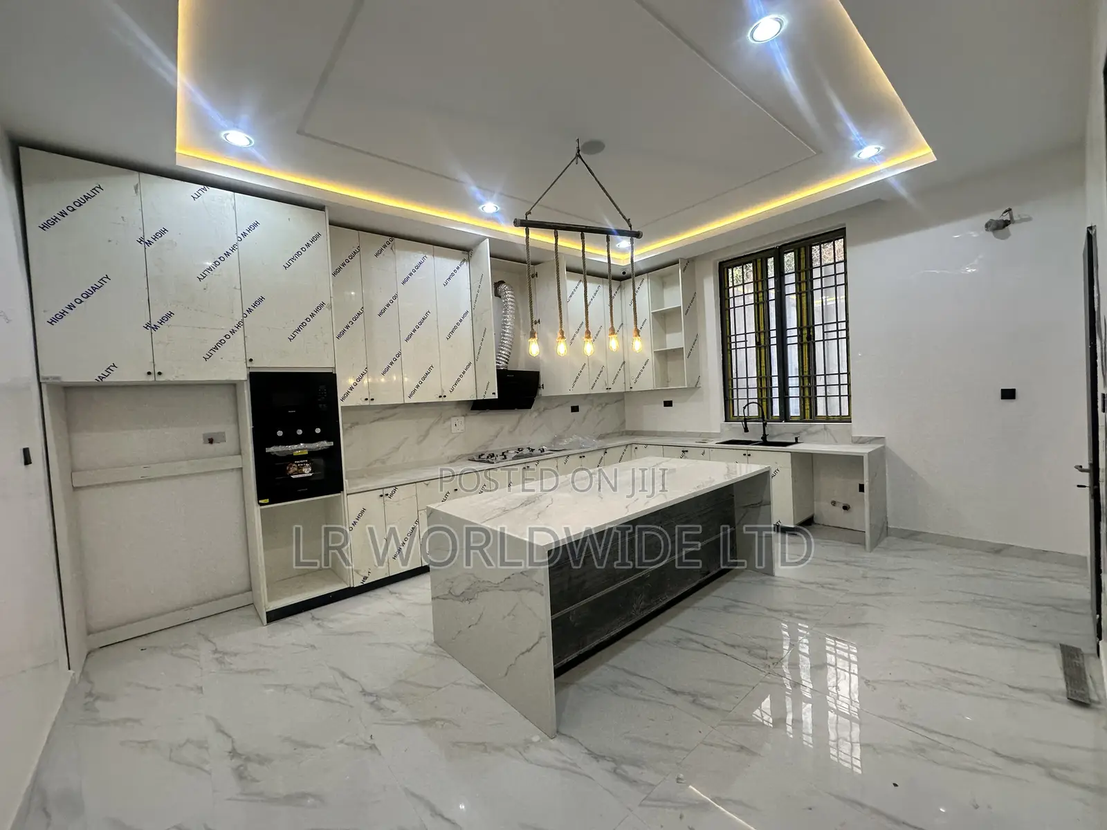 5bdrm Duplex in Apo Resettlement for sale