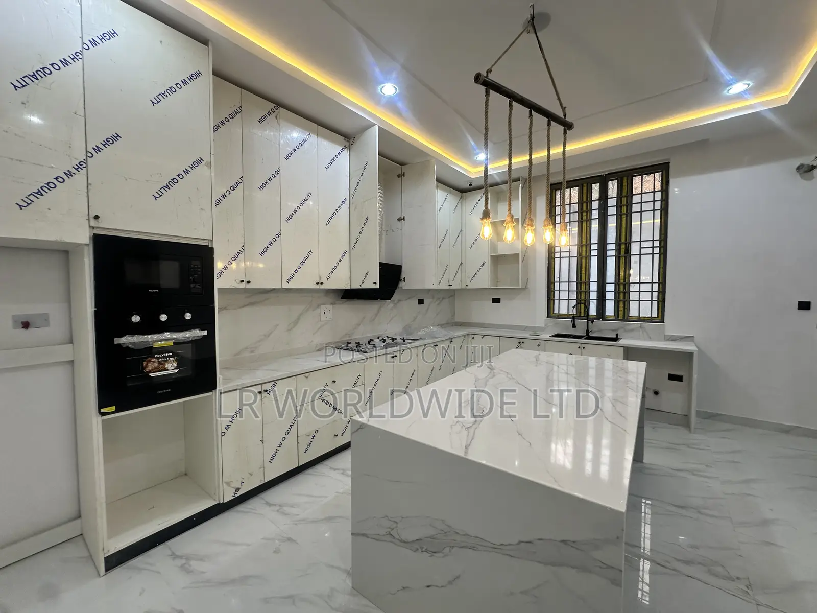 5bdrm Duplex in Apo Resettlement for sale