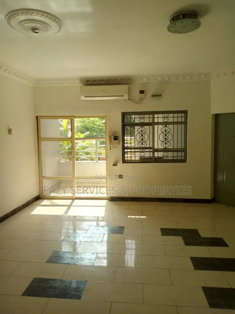 20bdrm Block of Flats in Lekki Phase One for sale