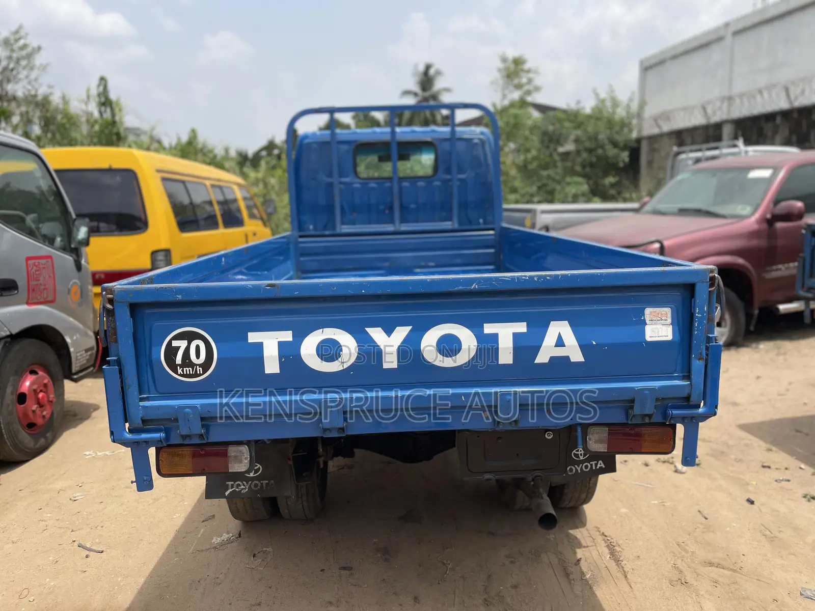 Toyota Dyna 200 2rz 2007 Blue