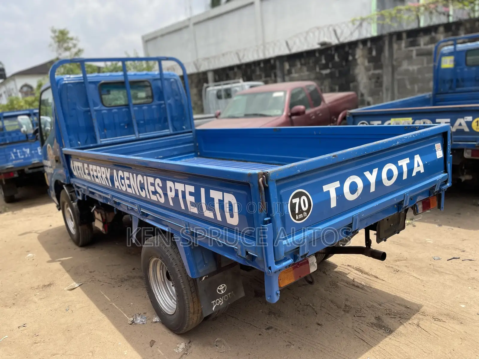 Toyota Dyna 200 2rz 2007 Blue