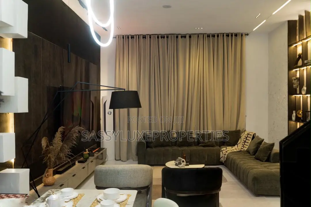 3/4 Bedroom Semi Detached Duplex Ps5