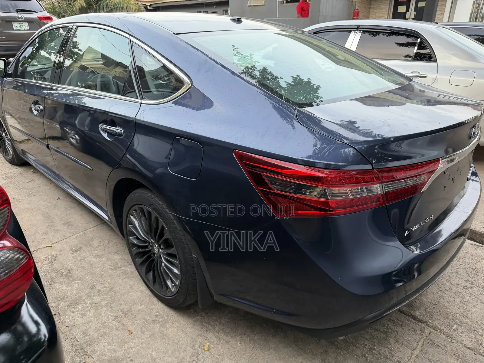 Toyota Avalon Touring Sedan FWD (3.5 6cyl 6A) 2017 Blue