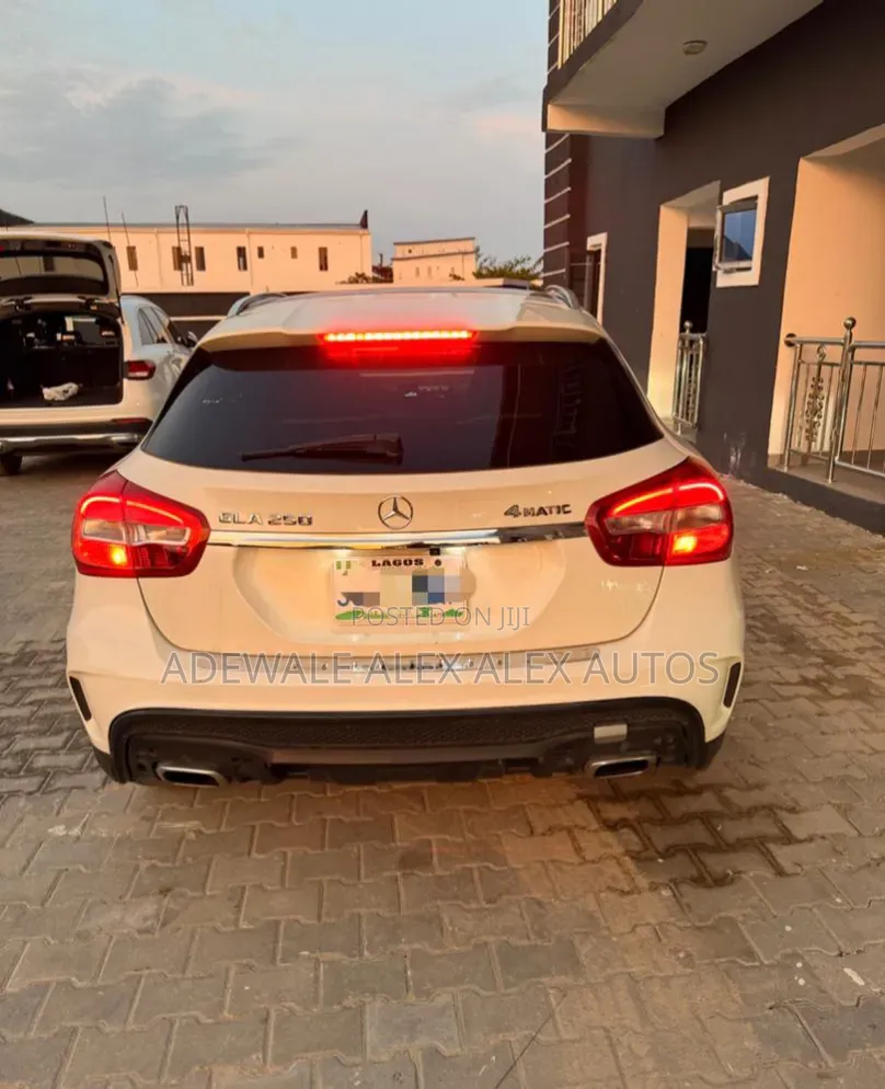 Mercedes-Benz GLA 250 2015 White