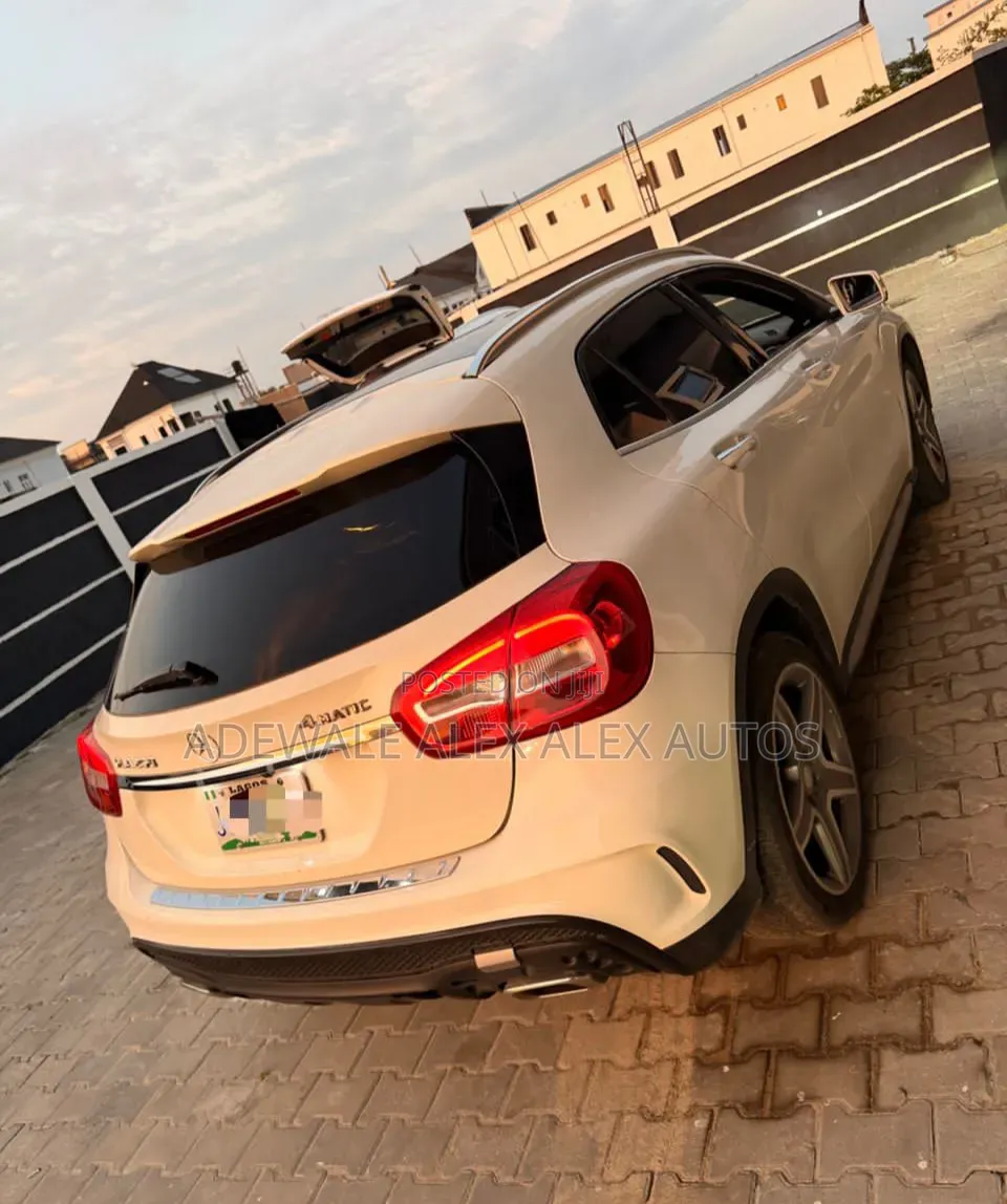 Mercedes-Benz GLA 250 2015 White