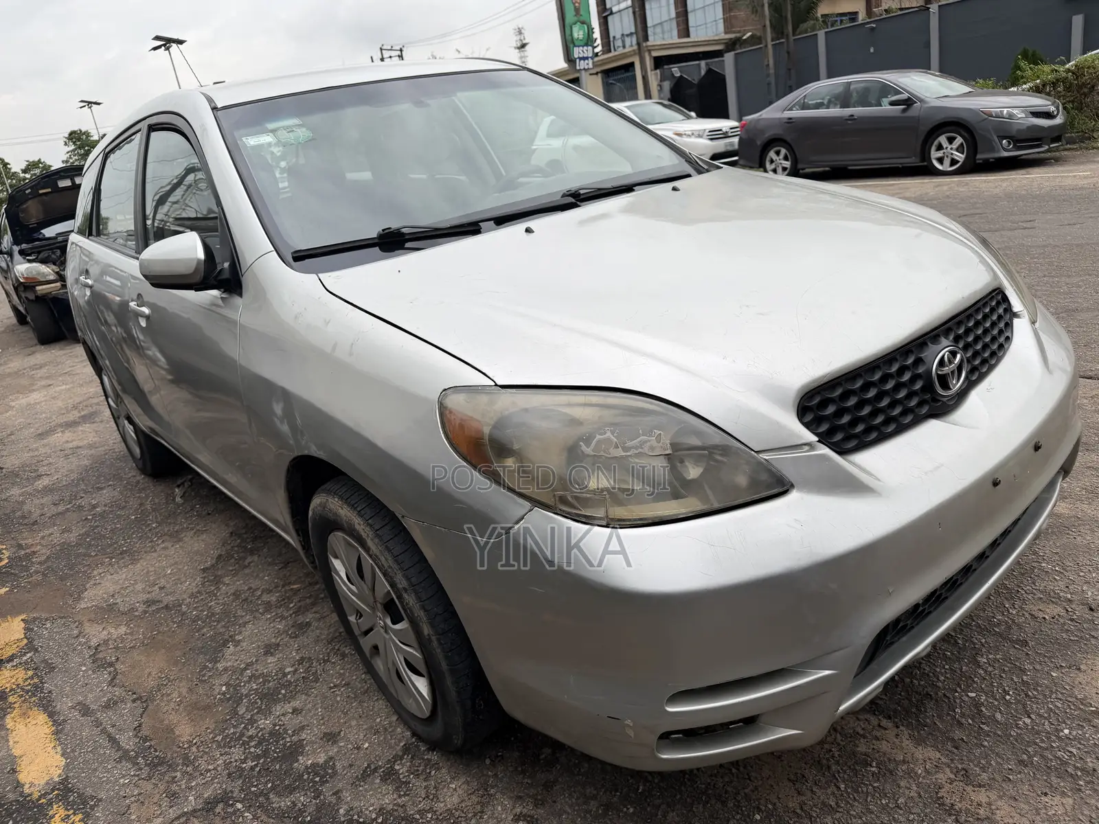 Toyota Matrix 2004 Silver
