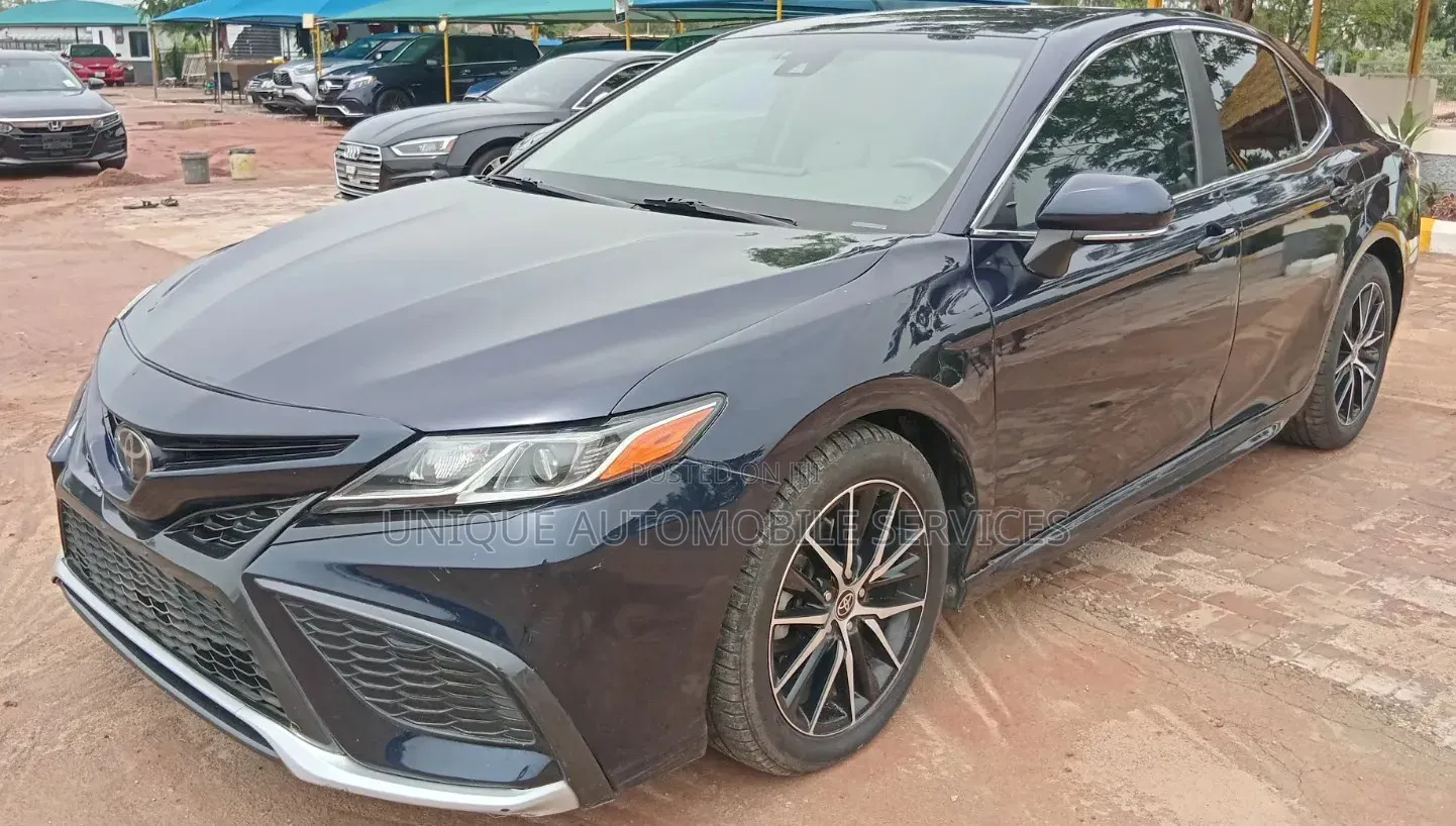 Toyota Camry SE Nightshade 2021 Blue