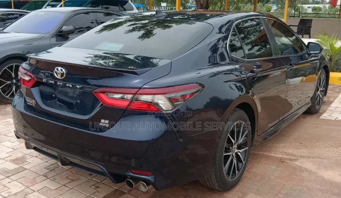 Toyota Camry SE Nightshade 2021 Blue