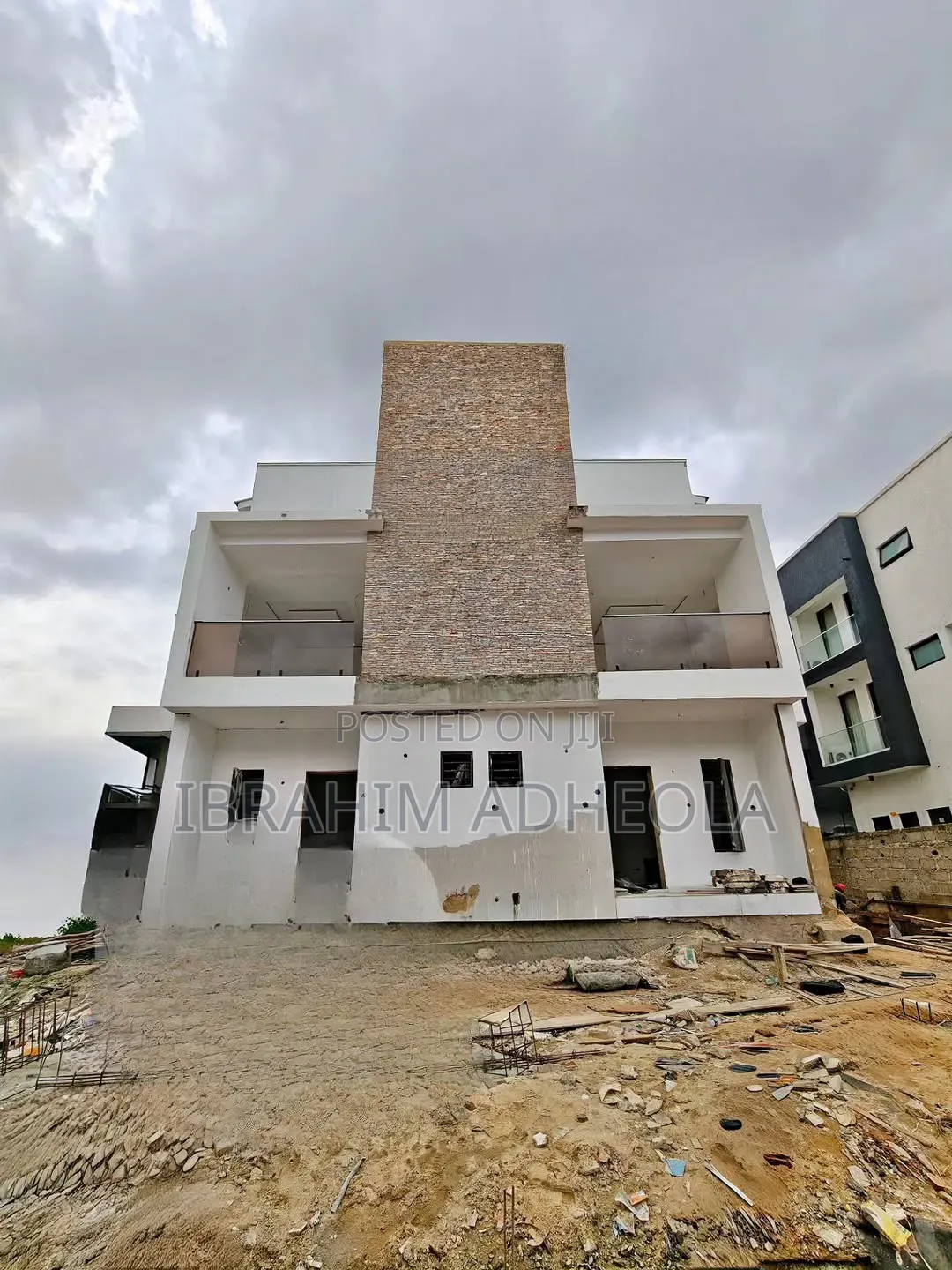 4bdrm Duplex in Millennium Estate, Millenuim/UPS for sale
