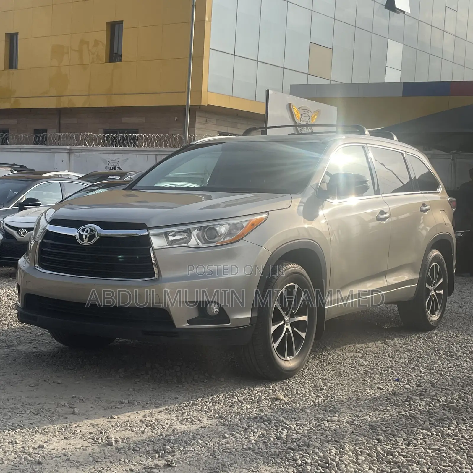 Toyota Highlander 2015 Gold