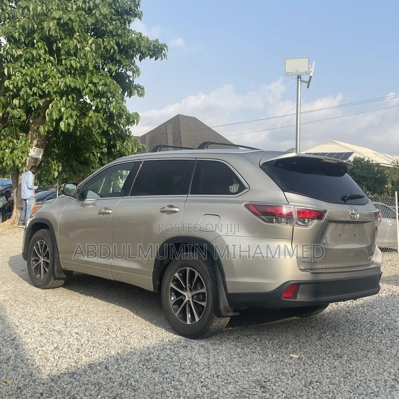 Toyota Highlander 2015 Gold