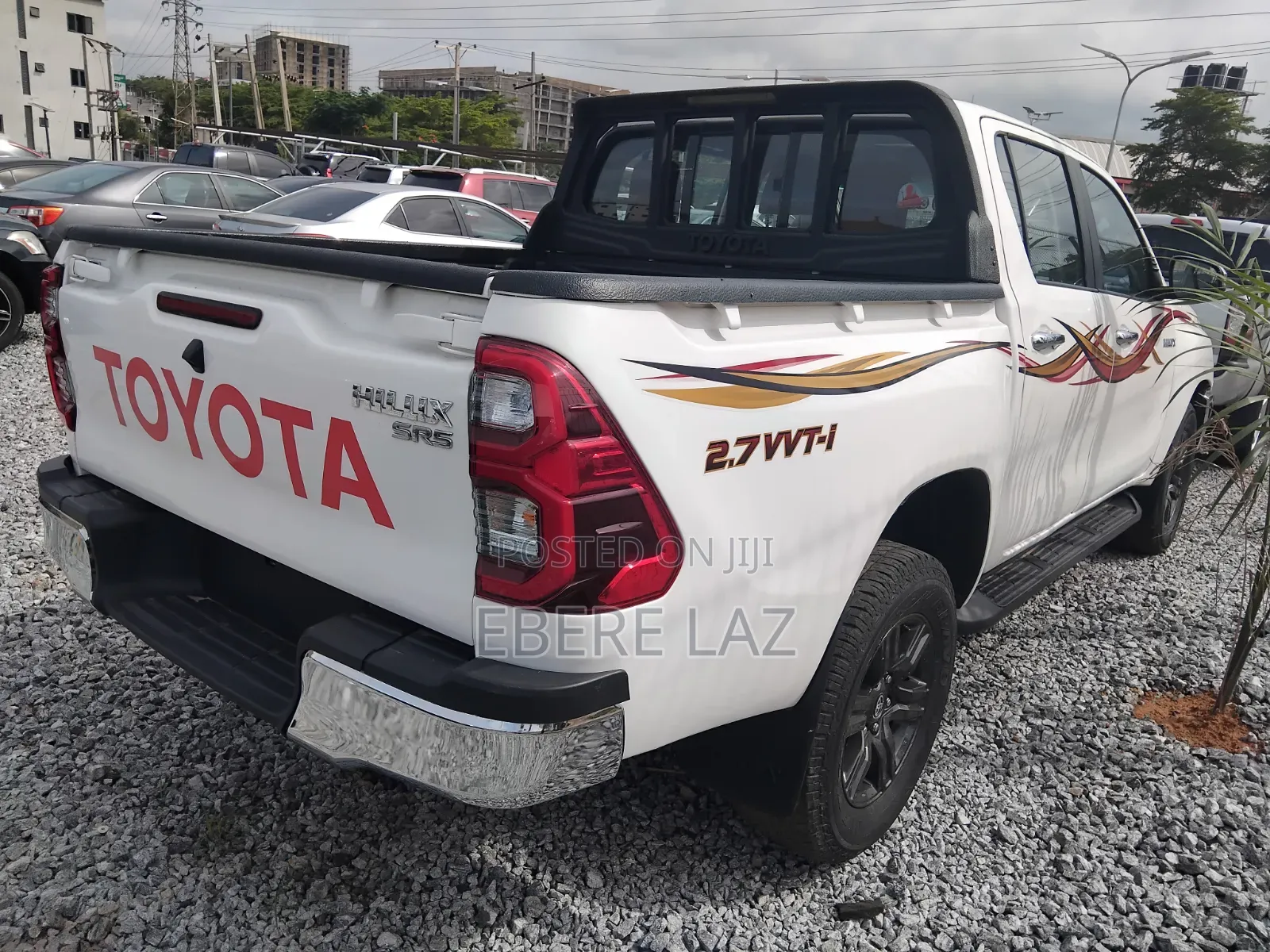 Toyota Hilux 2021 White