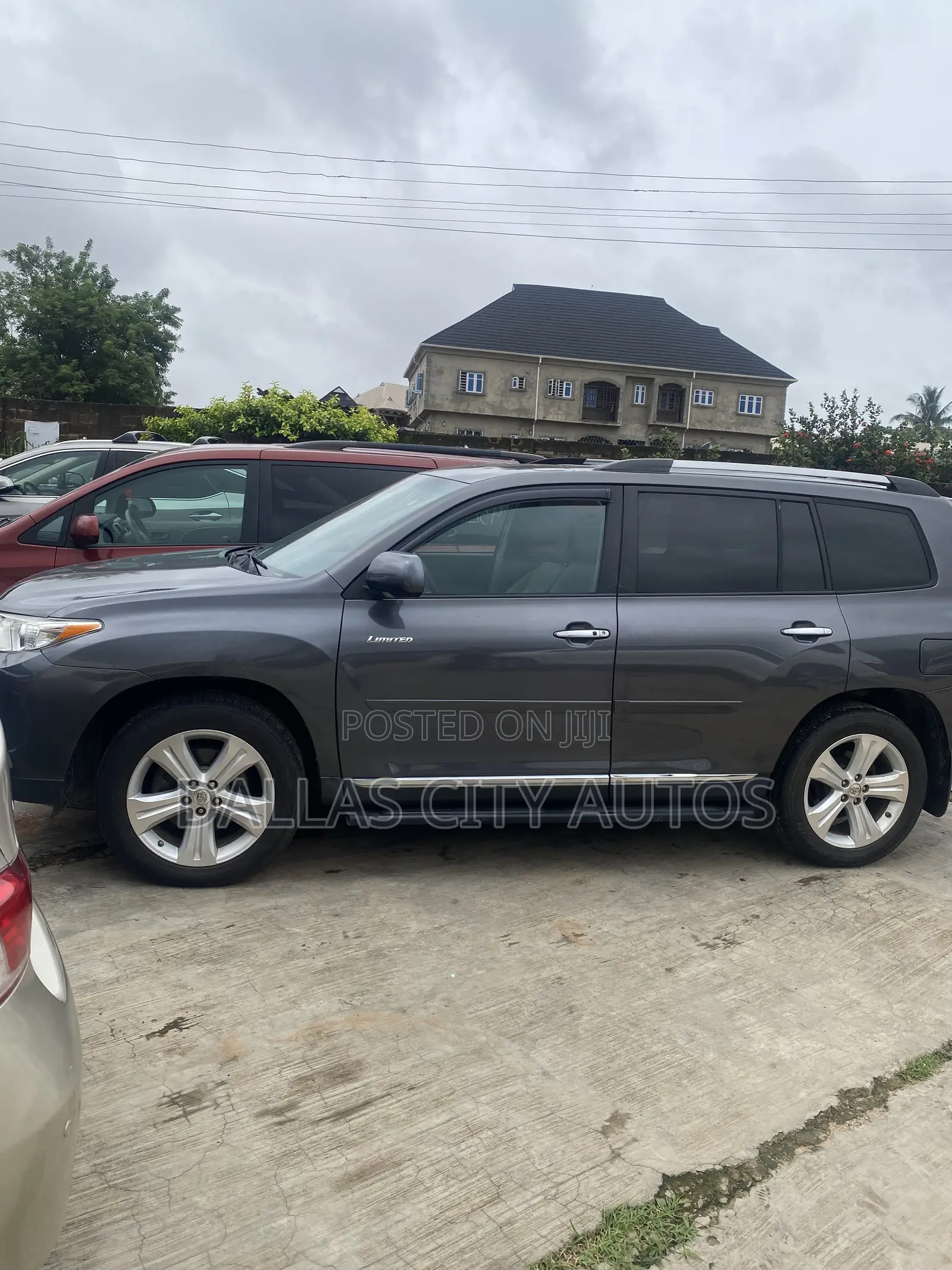 Toyota Highlander Limited 2011 Gray