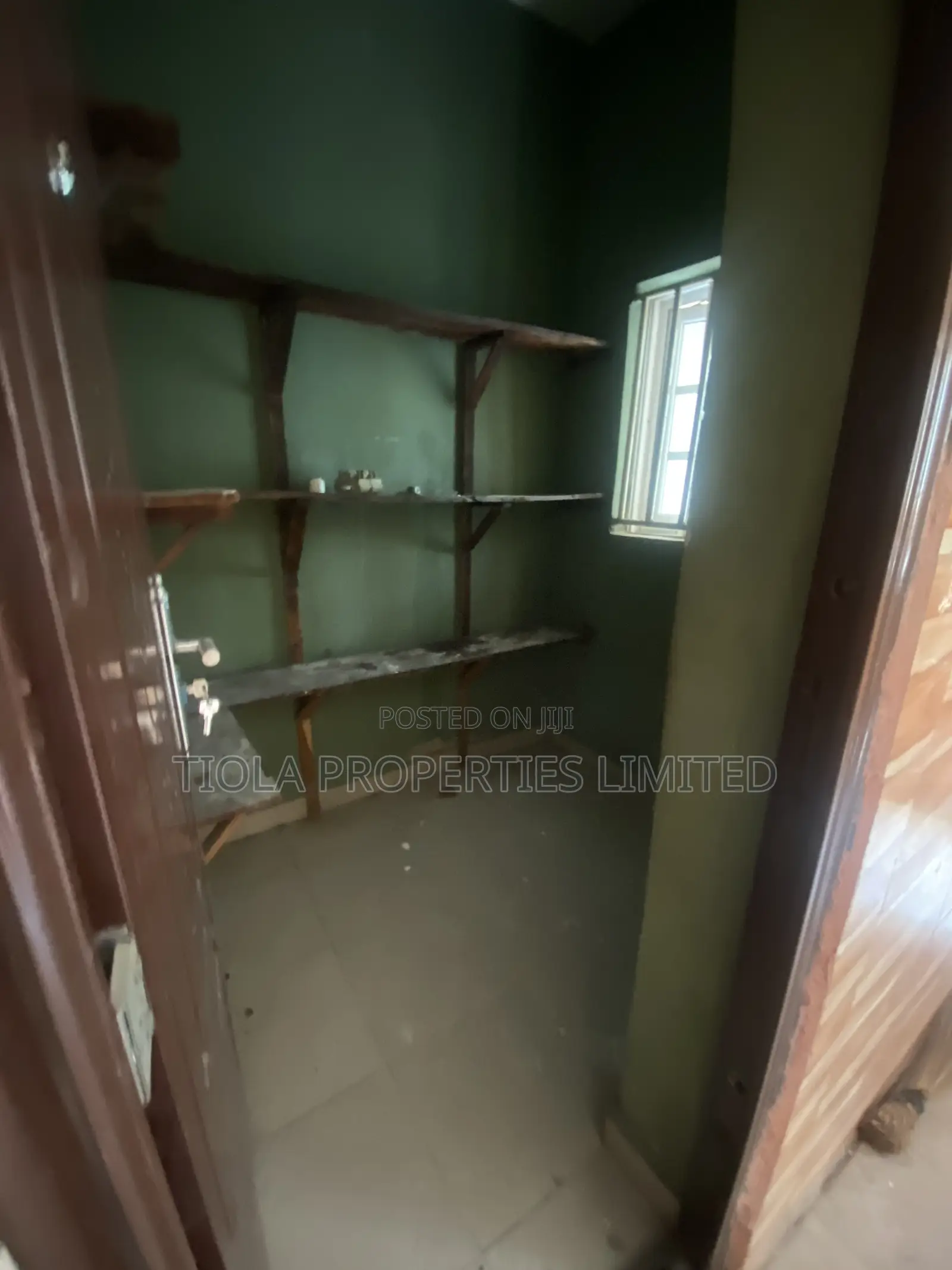 5bdrm Duplex in Royal Anchor Estate, Kaura for sale