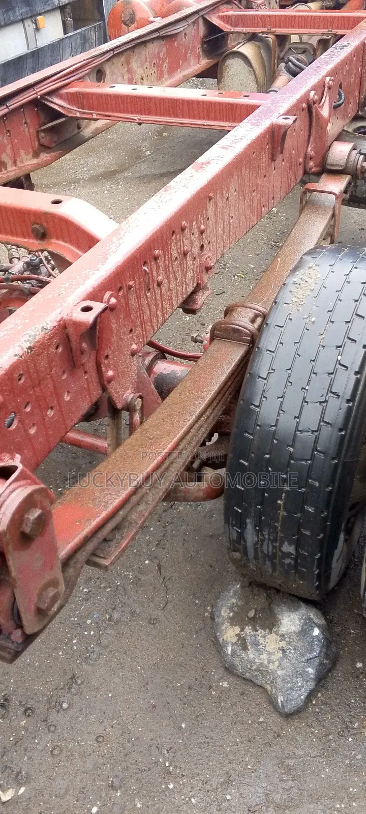 Mercedes 814 Chassis
