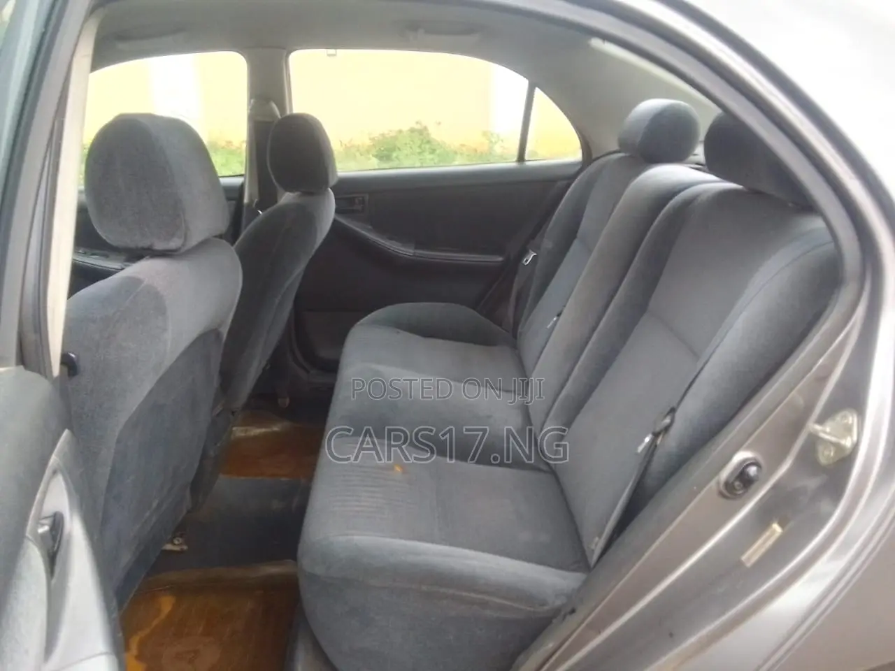 Toyota Corolla 2004 Gray