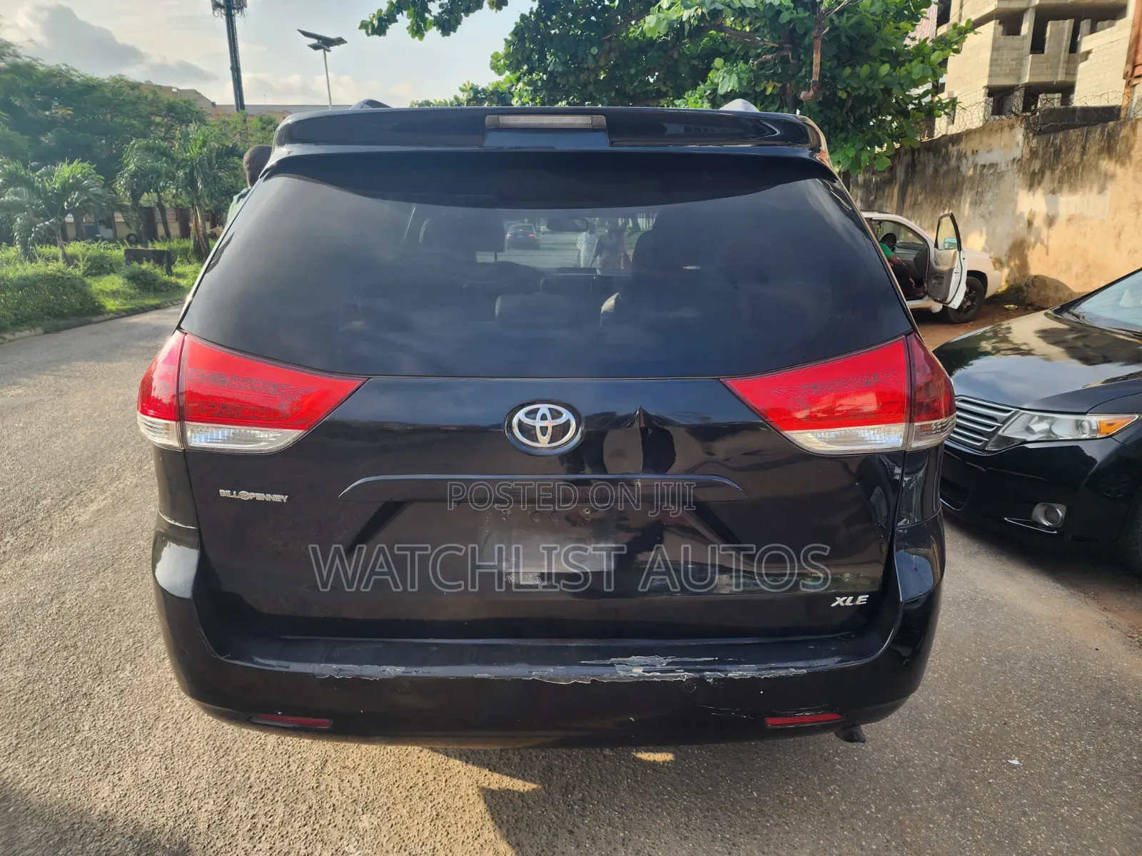 Toyota Sienna XLE 8 Passenger 2011 Black