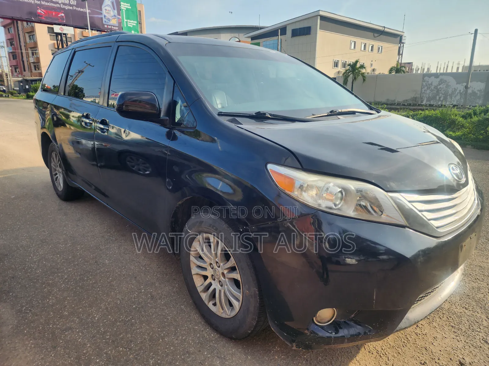 Toyota Sienna XLE 8 Passenger 2011 Black