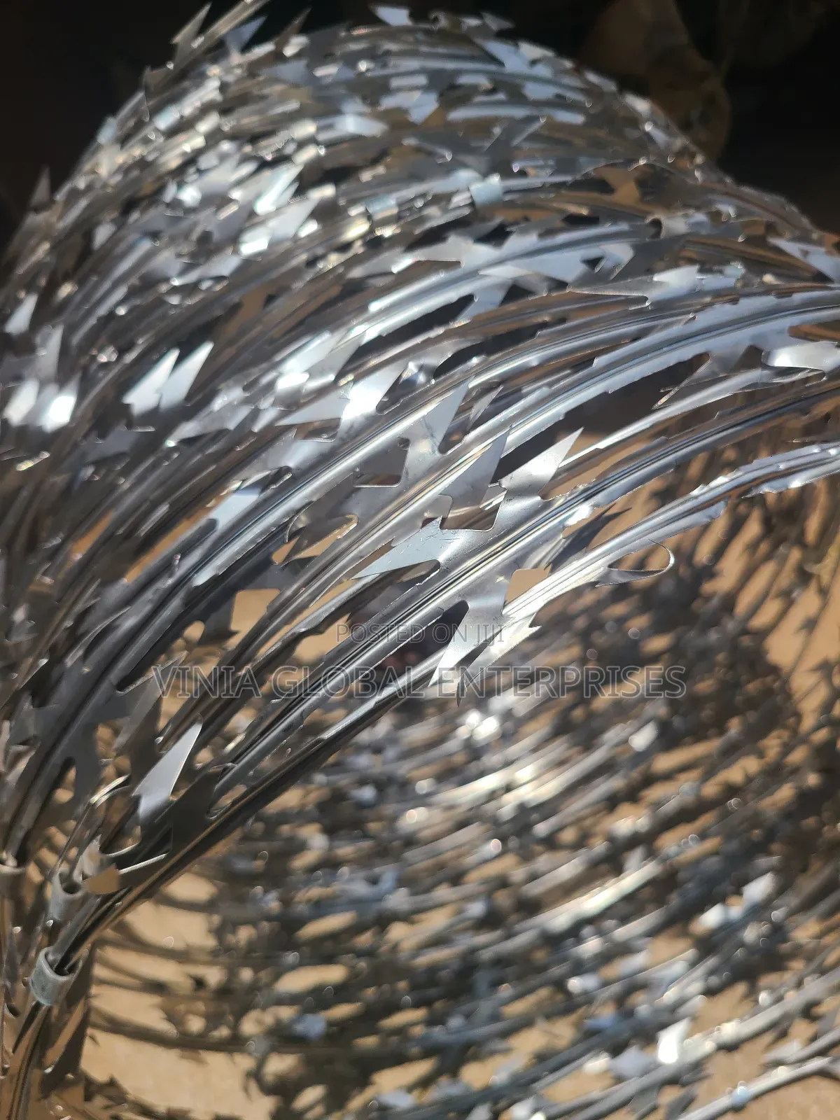 Tiger Tooth Razor Fencing Wire (Stainless)