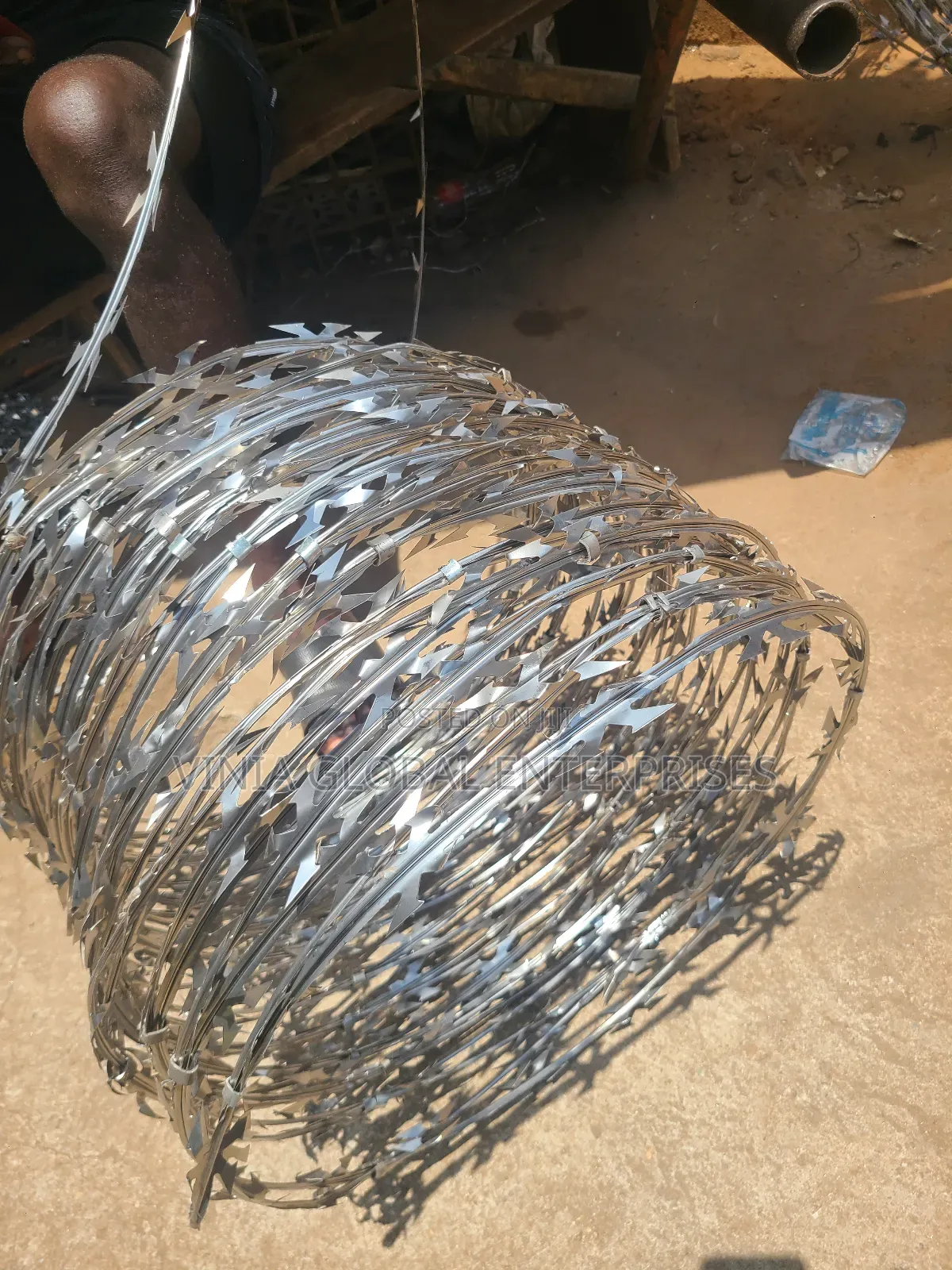 Tiger Tooth Razor Fencing Wire (Stainless)
