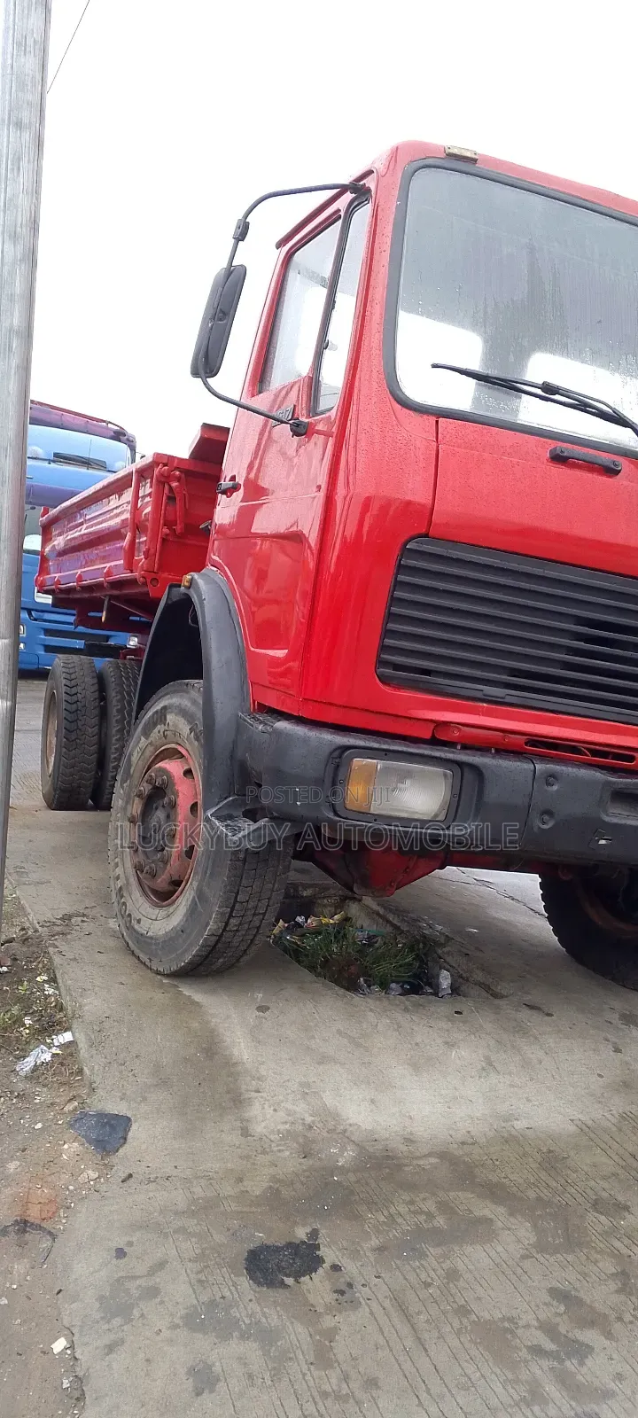 Mercedes 1617 Tipper