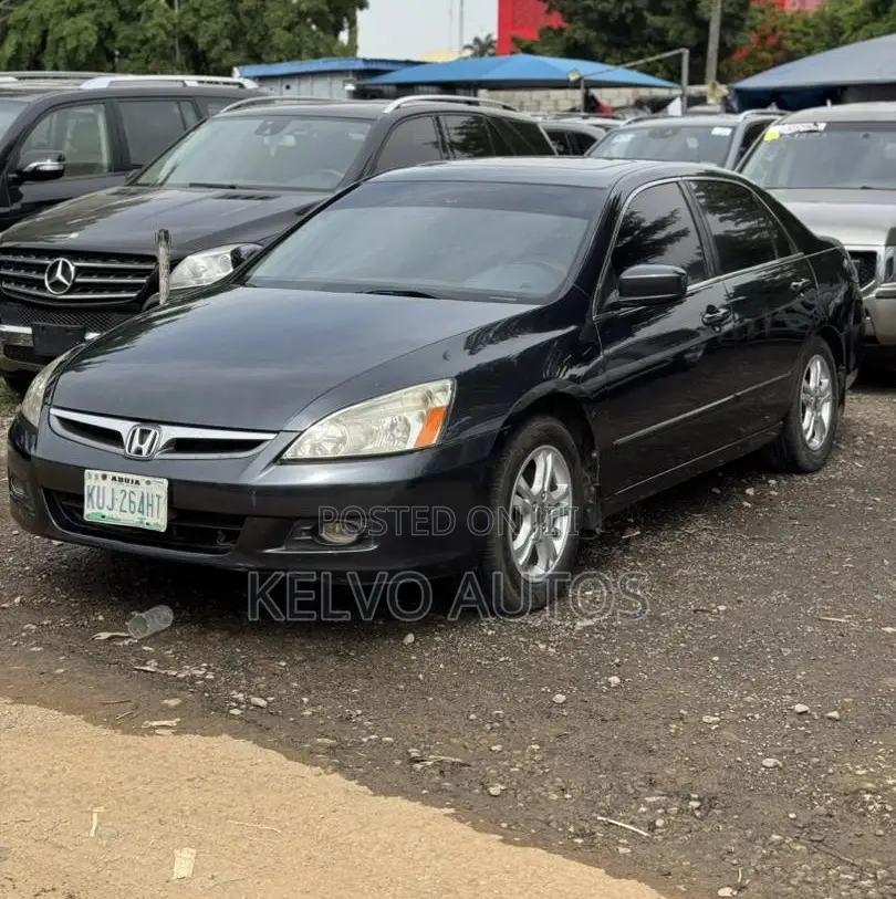 Honda Accord 2006 Gray