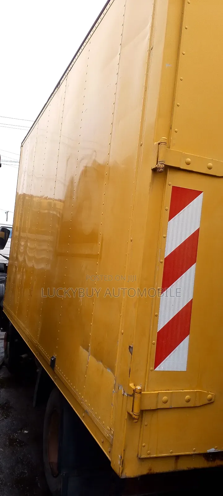 Mercedes 814 Container