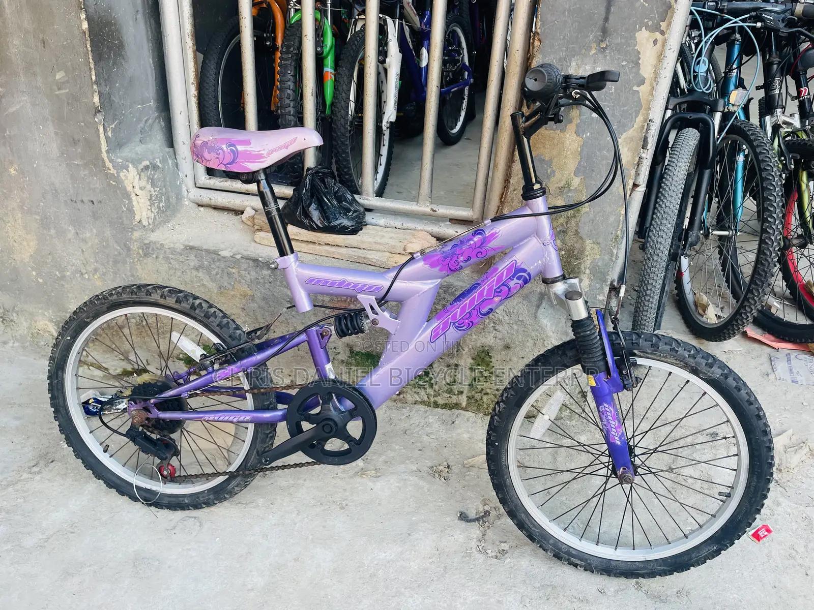 Teenage Size 20 Medium Bicycle / Working Perfectly/ Lagos Nigeria