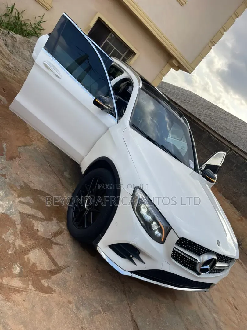 Mercedes-Benz GLC-Class 2017 White