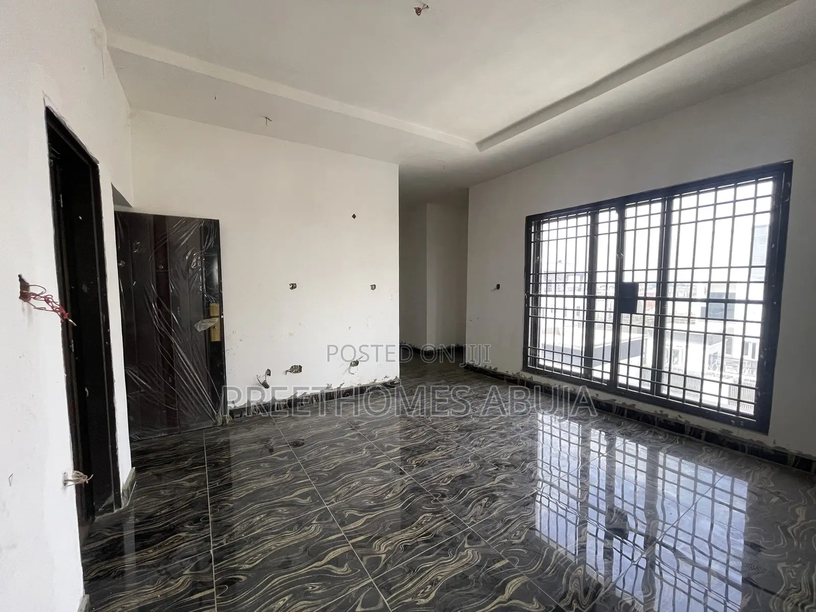 5bdrm Duplex in Ochacho Real Homes 3, Life Camp for sale