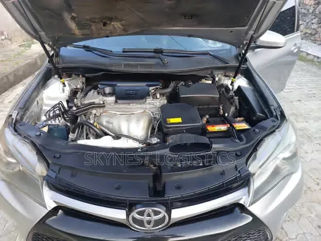 Toyota Camry 2015 Silver