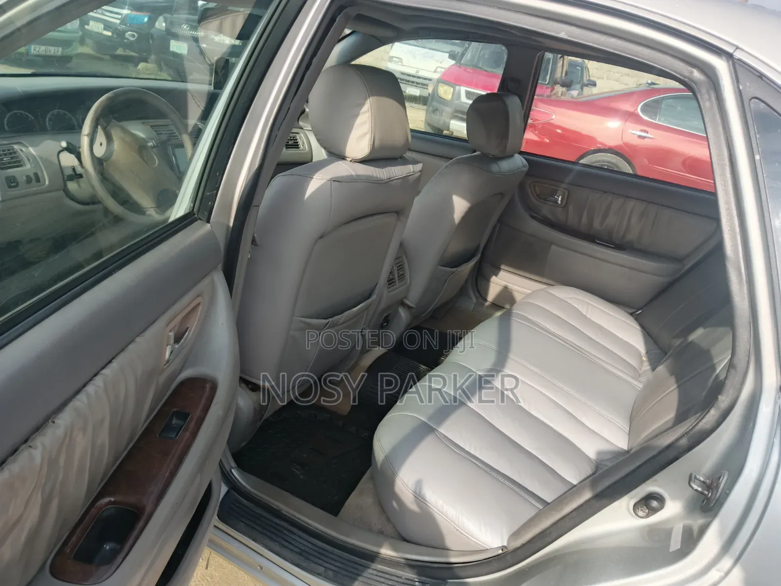 Toyota Avalon XL w/Bucket Seats 2003 Brown