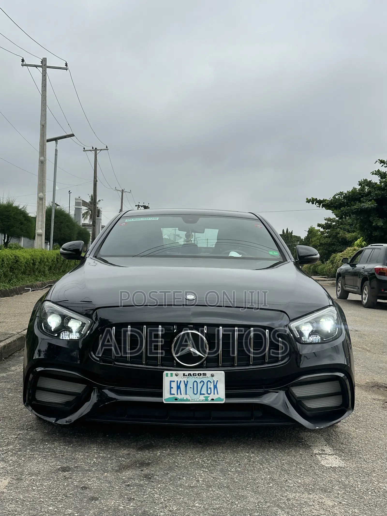 Mercedes-Benz E300 4Matic AWD Sedan (2.0L 4cyl 9A) 2017 Black