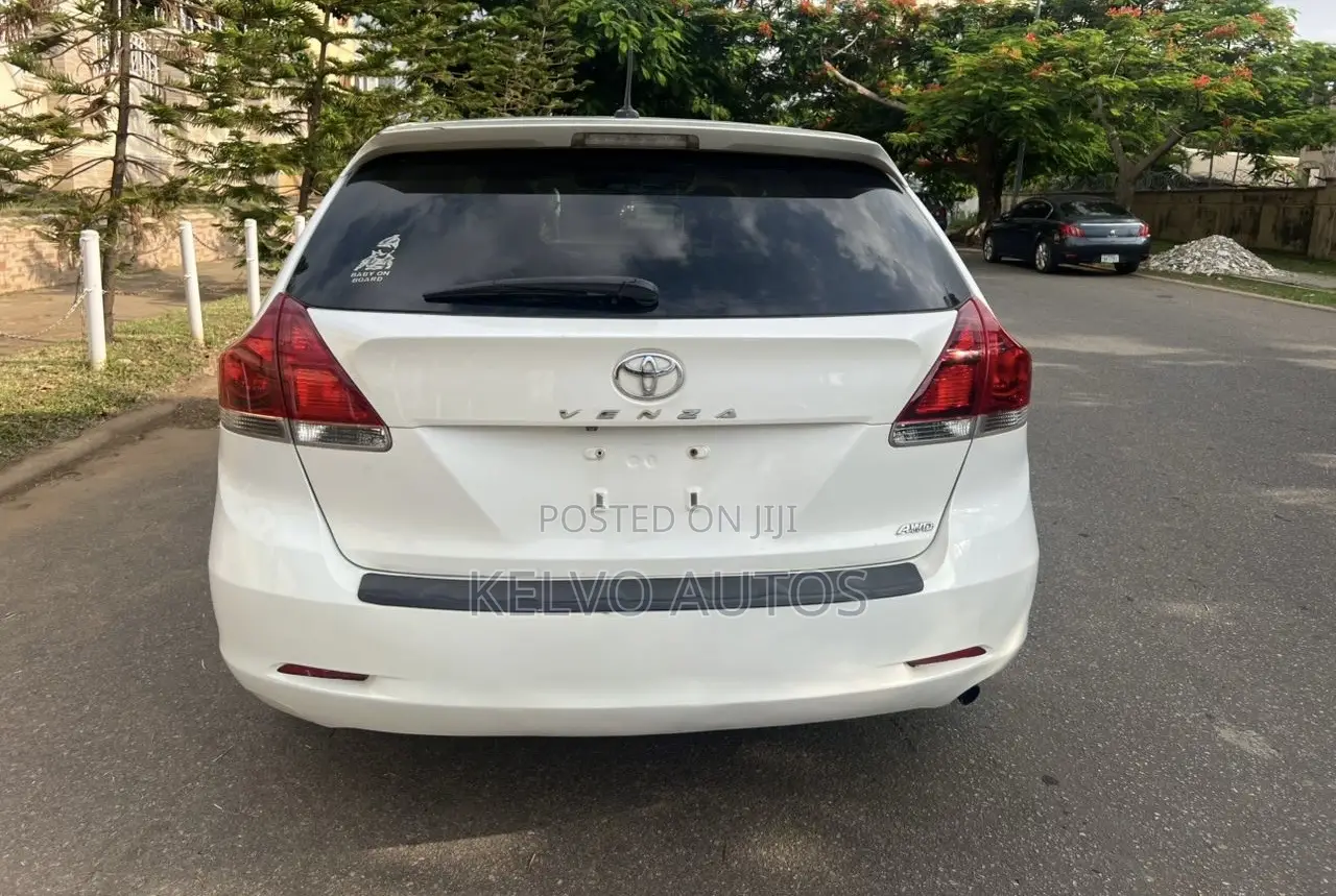 Toyota Venza 2013 White