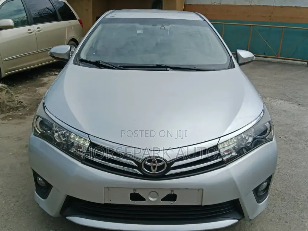 Toyota Corolla 2015 Silver